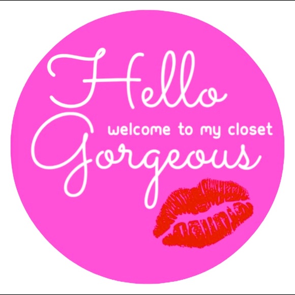 Welcome To My Closet Gorgeous 💋 - Picture 1 of 6